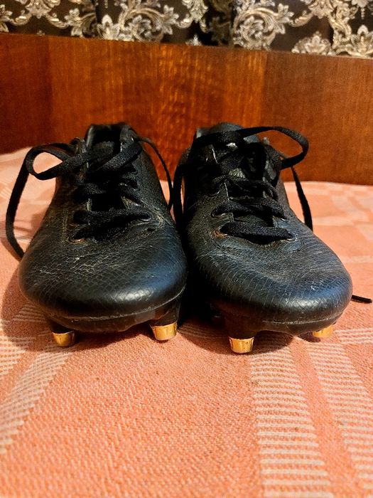 Бутси Pantofola  d'Oro розмір 40 ,устілка 25.5