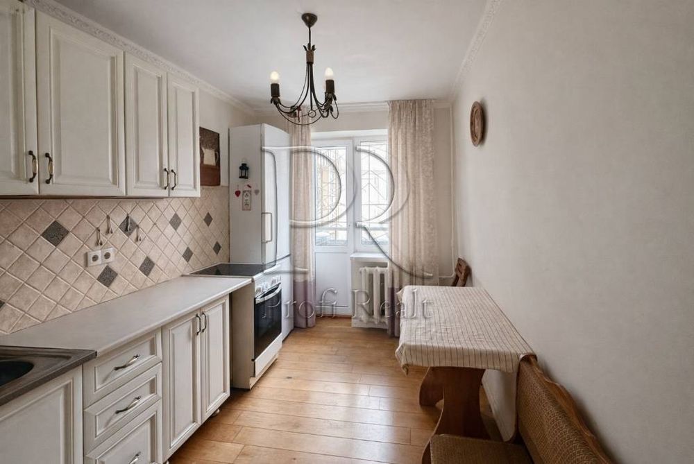 Продаж 3х кімнатної квартири на Радченка, 4 /Лобановського