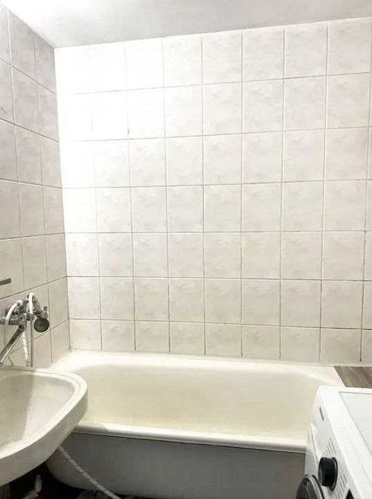 Продаж просторої квартири вул. І.Сірка. 5/9 поверх. єВідновлення!