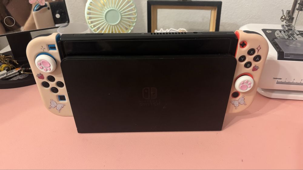 Nintendo Switch OLED - Com Caixa, acessórios e jogos incluido