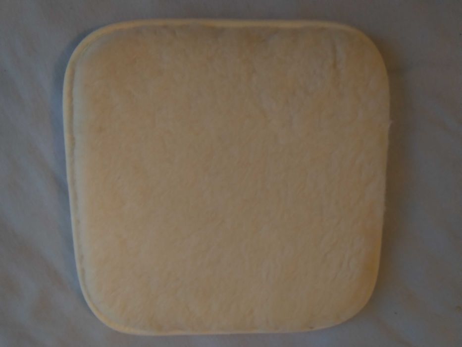 Dwie poduszki z wełny merynosa Lama Gold