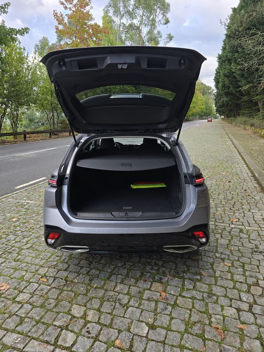 Peugeot 308 1.2 PureTech Allure(130Cv) — photo 4