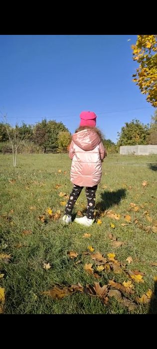 Демісезона куртка, 350 грн курточка на дівчинку 98р.