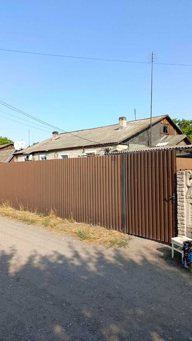 Продажа, 1 часть дома. Дом на 4  хозяина.