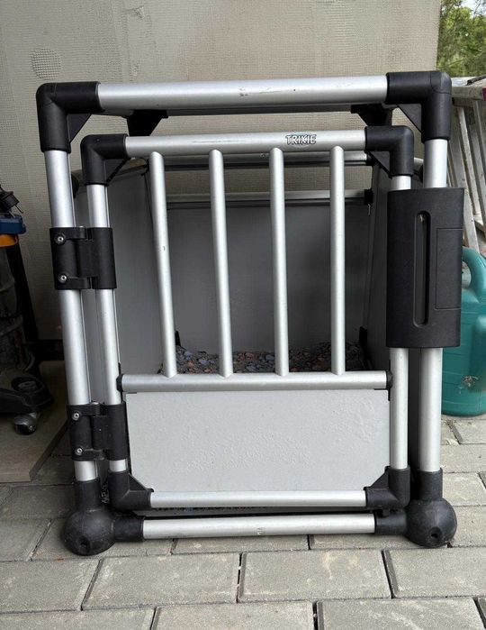 Trixie transporter aluminiowy, M 55x78x62 cm