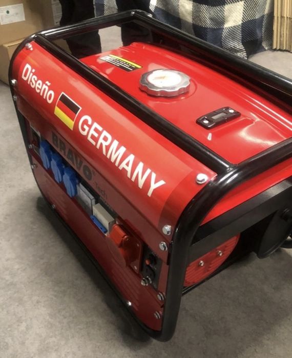 Бензиновий генератор 3 фази Bravo-tech 5500HP 2500 Вт 2.5 кВт