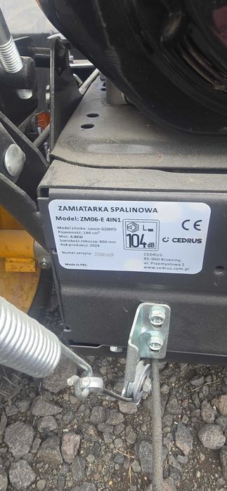 Zamiatarka spalinowa CEDRUS ZM06-E 4w1
