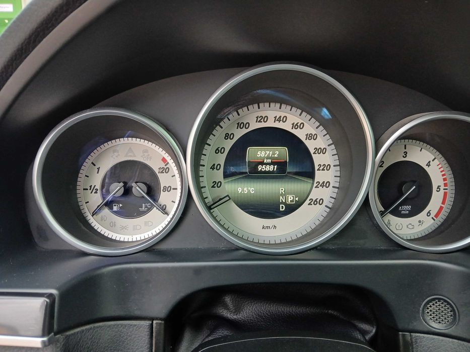 Продаж Mercedes-Benz E-Class
