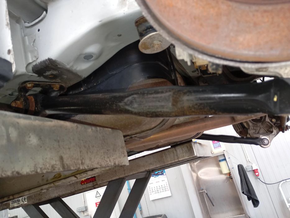 Braço de suspensão trás esquerdo LAND ROVER Range Rover Evoque (L538)