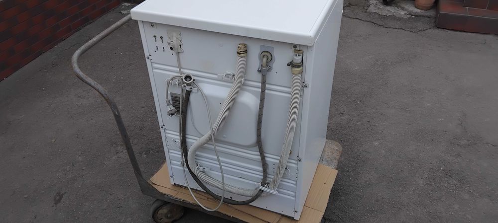 Німецька пральна машина Miele W 3245 Softtronic 6 кг Сотовий барабан