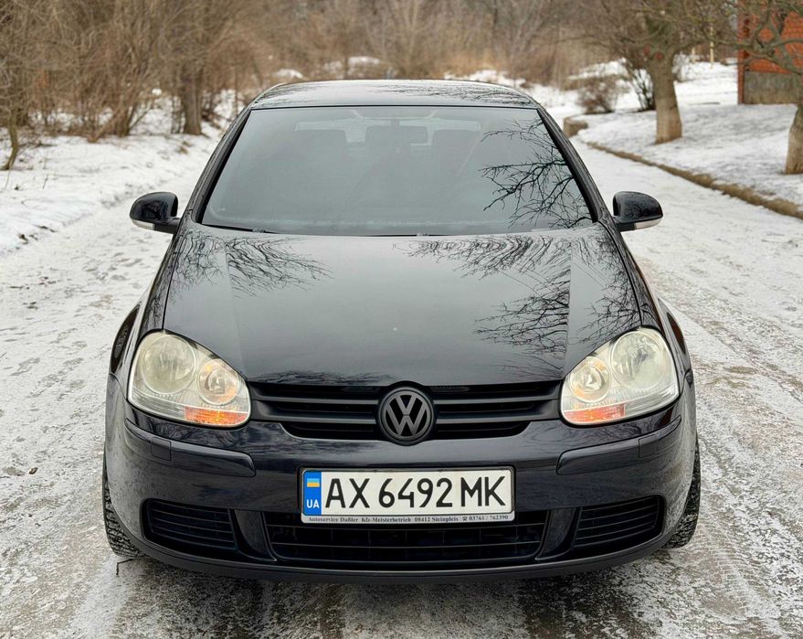 Продам  хорошего Фольксвагена Гольф-5