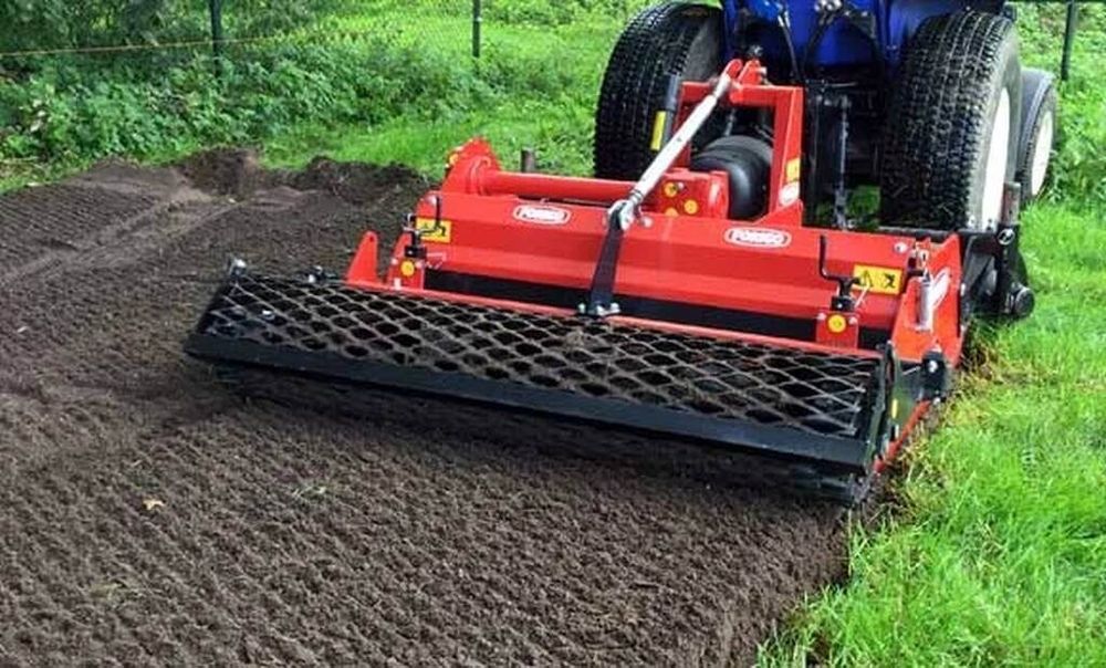 Usługi glebogryzarką separacyjną wertykulator napowietrzanie trawnik