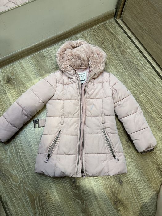 Куртка на дівчинку 110