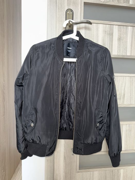 Kurtka bomberka czarna S Cropp