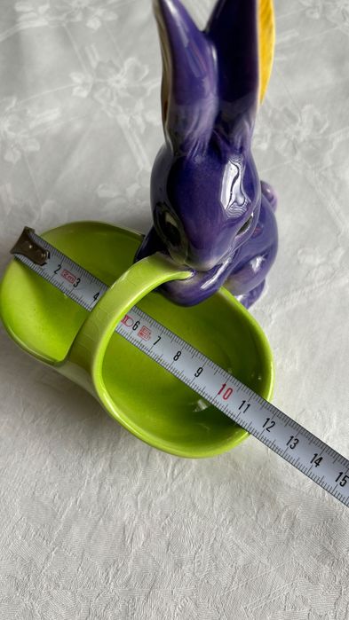 Figurka Goebel zając królik z koszykiem bunny