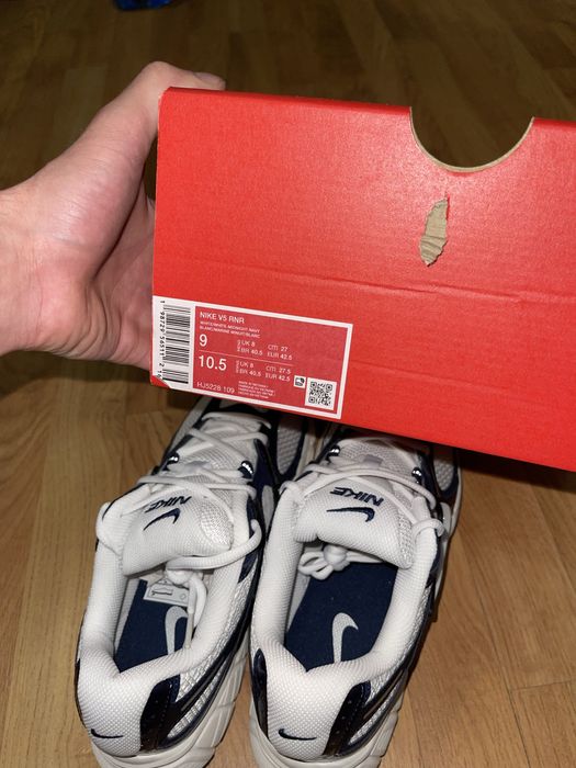 Кроссовки Nike V5 RNR (HJ5228 109) 42.5 размер