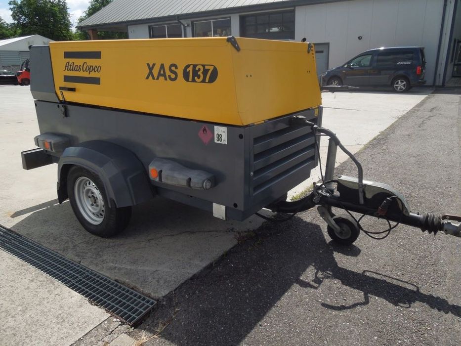 Kompresor przewoźny ATLAS COPCO XAS137 maszyna z chłodnicą końcową po pełnym serwisie