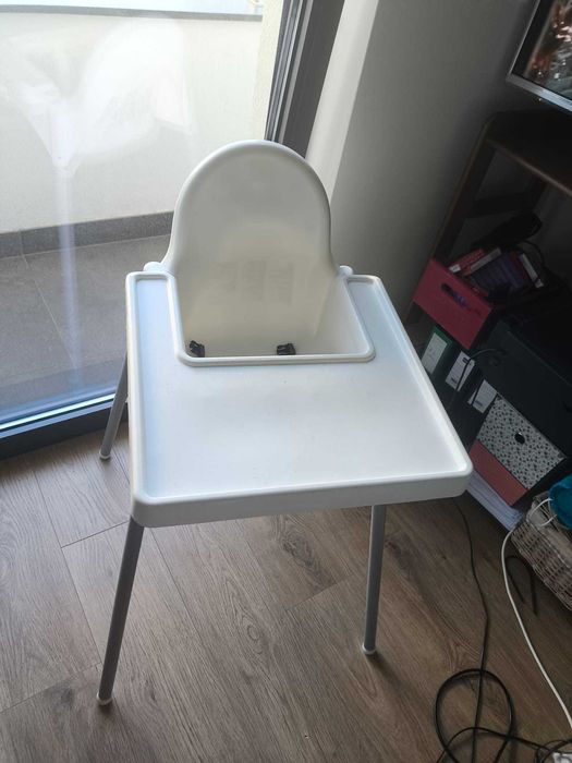 cadeira IKEA criança