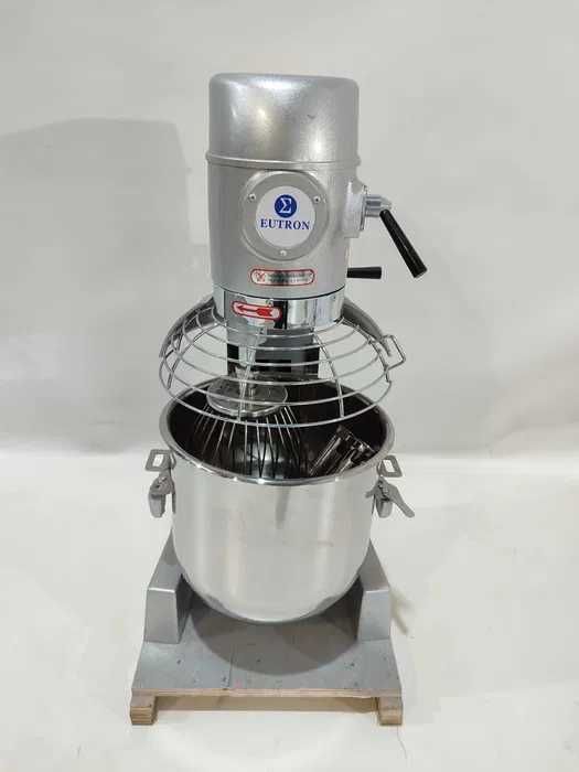 NOVA- Batedeira Capacidade 30 litros