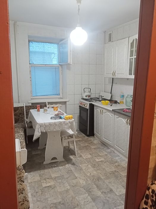 Продам квартиру 4-х кімнатну в м.Луцьк