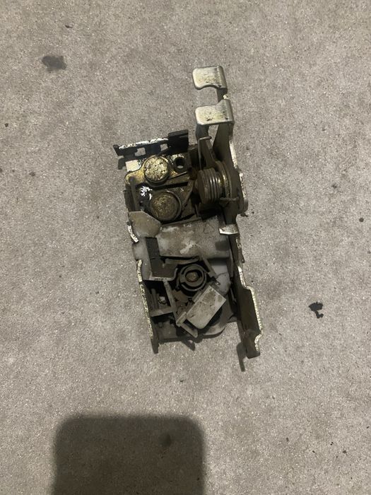 Замки дверей спрінтер лт