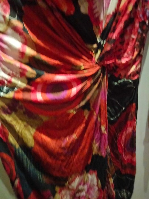 Vestido desigual, L