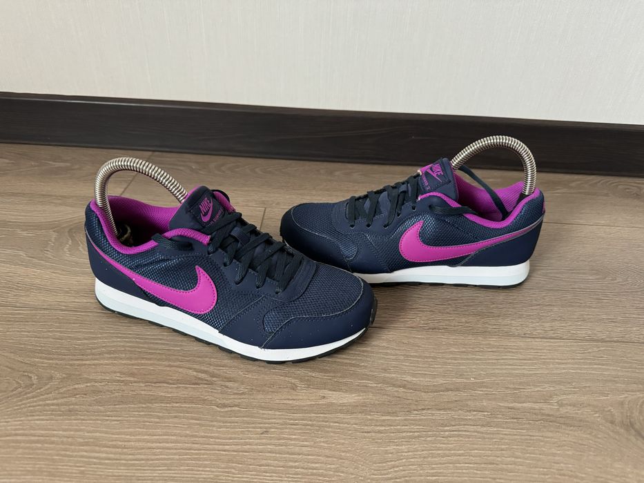 Кроссовки Nike 38 размер