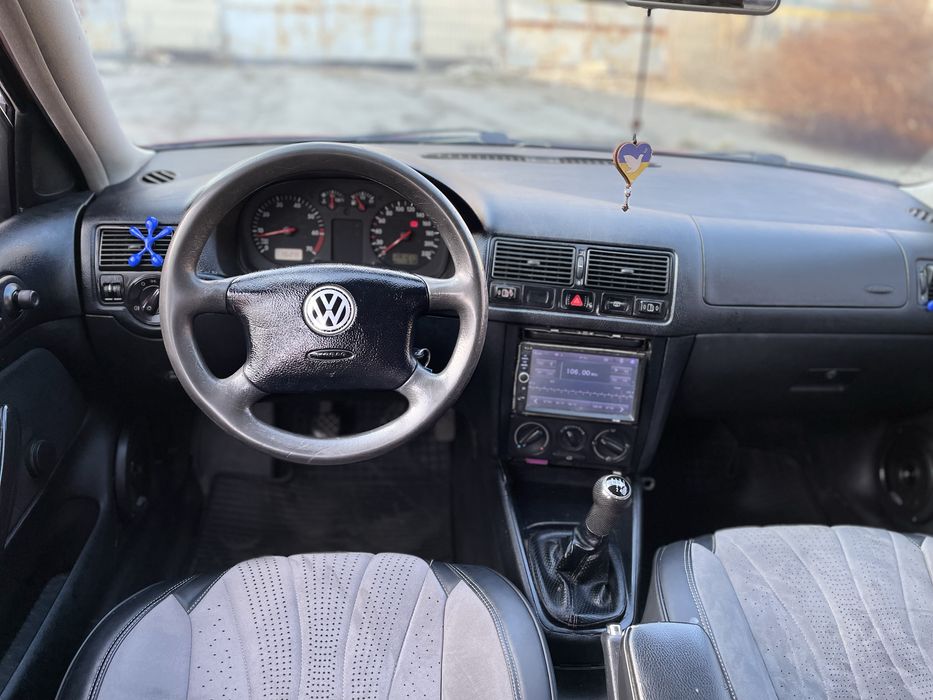 Volkswagen Golf 4