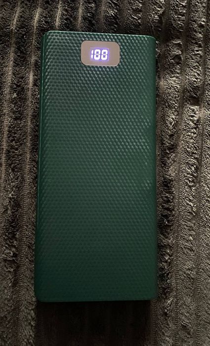 Продам повербанк на 20000mAh