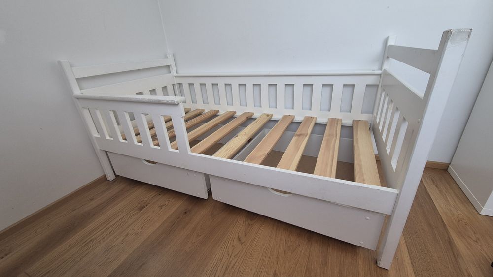 Drewniane Łóżko parterowe EMMA, (88x168)