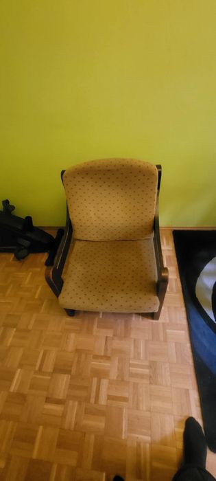 Fotele drewniane retro