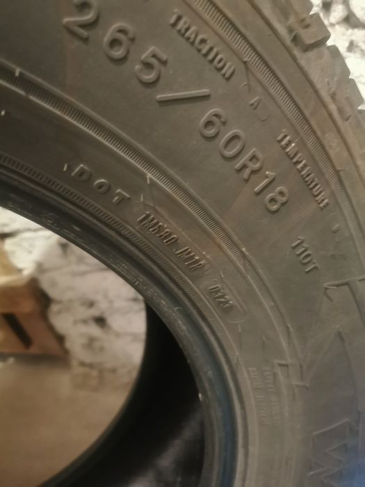 Sprzedam komplet opon r 18 265/60