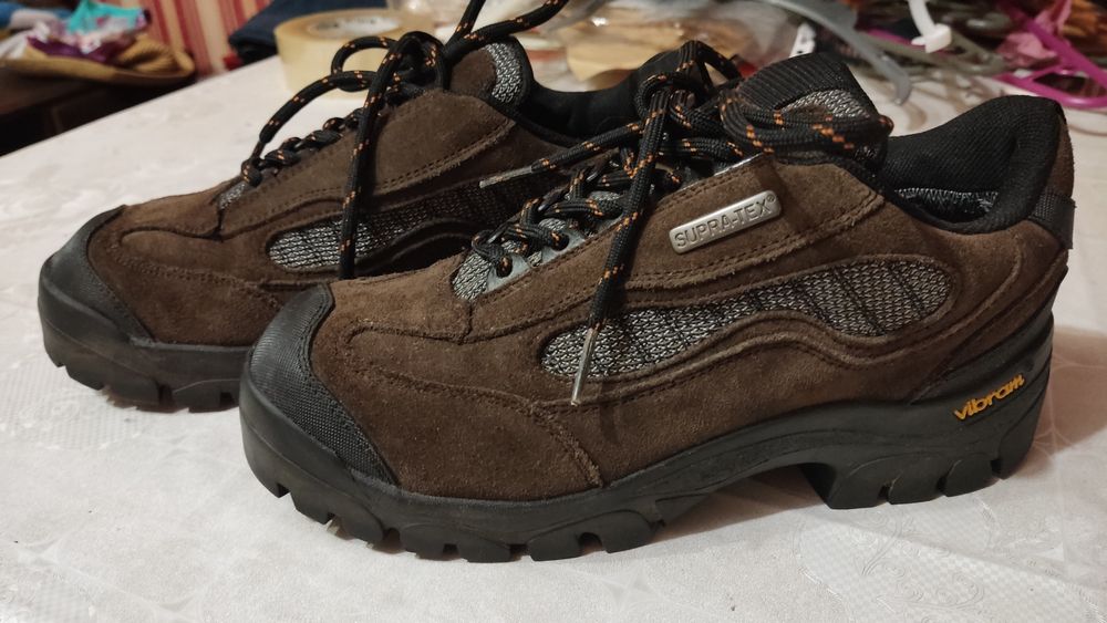 Продам мужские кроссовки Grisport Supra-Tex