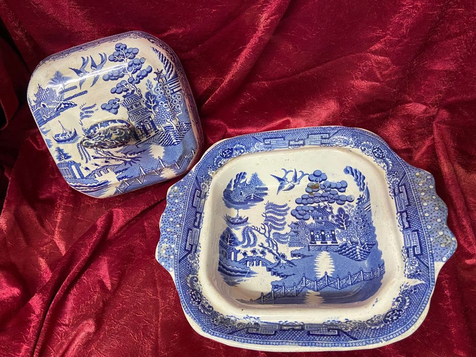 Ancient Sacavem Ceramic Tiles and Tableware 1