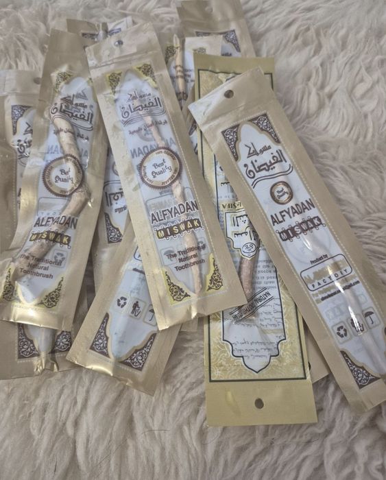 Szczoteczka naturalna miswak