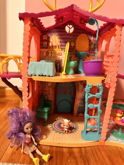 Domek dla lalek enchantimals laka i jelonek w komplecie
