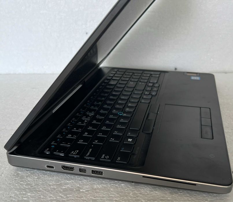 Laptop Dell Precision 7510 i7 16GB SSD Quadro 4GB  UHD 3840x2160 Win11