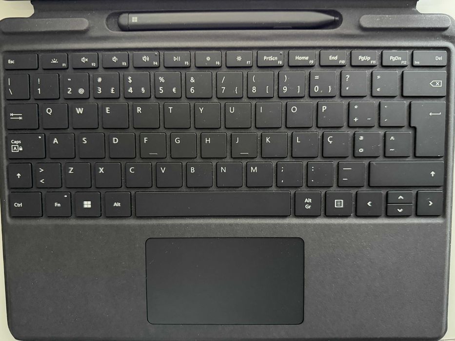 Surface Pro X SQ1, 16Gb RAM, 256Gb SSD + Teclado Pro + Slim Pen 2