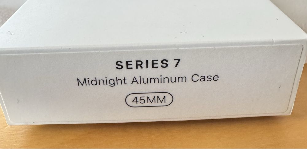 iWatch 7 - 45mm - Midnight Aluminium Case