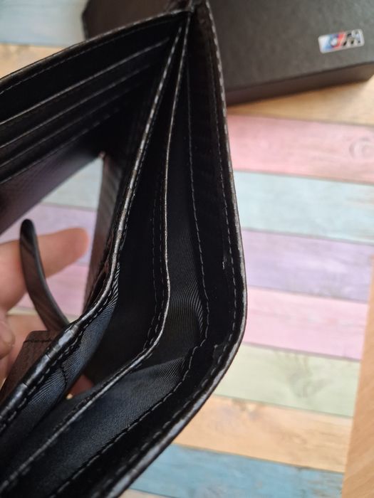 Modny pojemny portfel