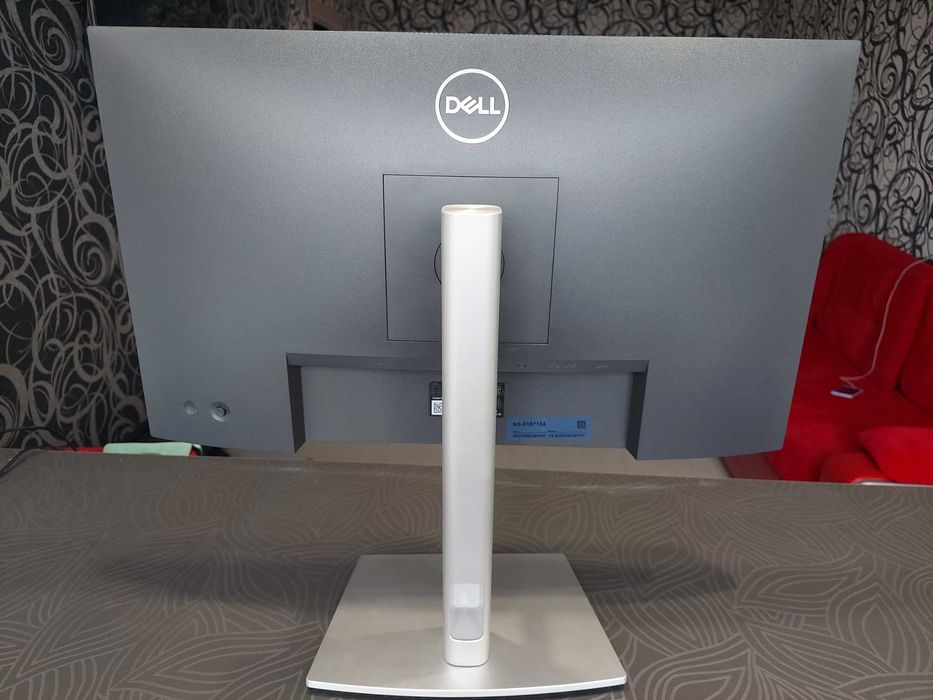 Монітор 23.8" Dell P2422H