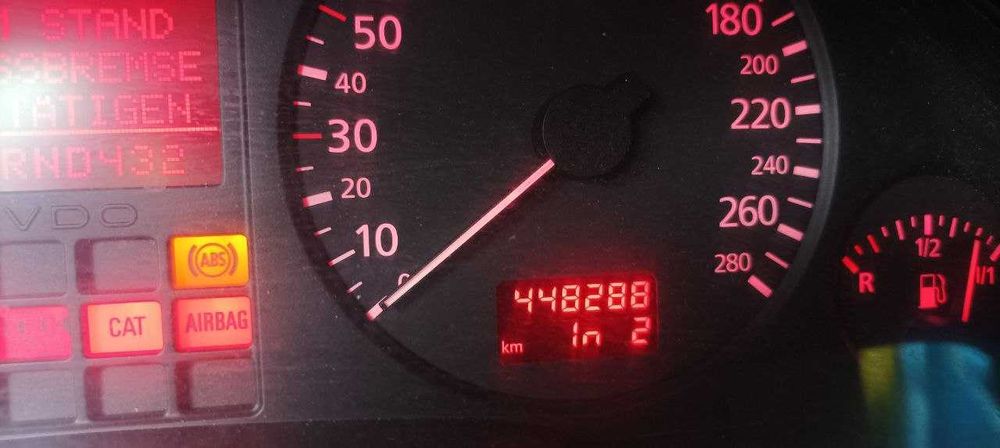 Продам AUDI A8 на повному ходу