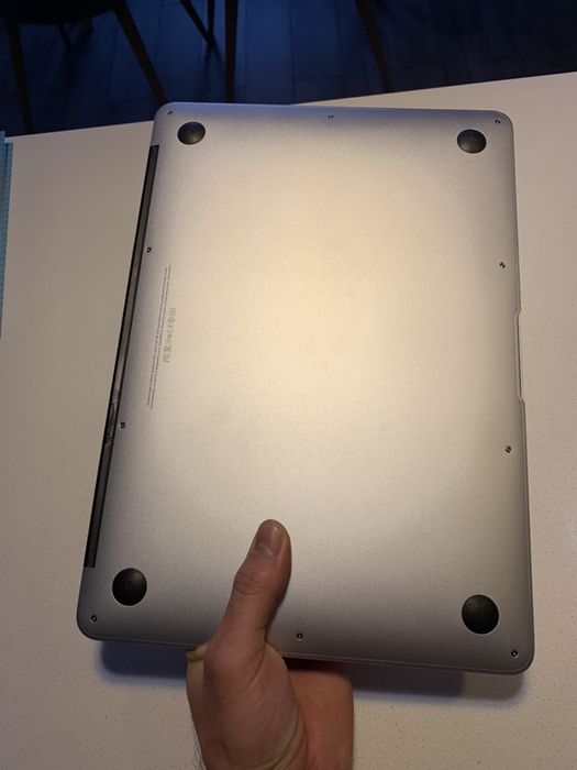 Продам MacBook Air