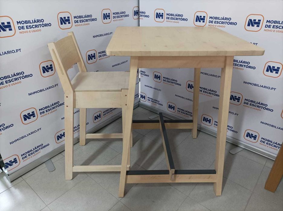 Mesas e cadeiras altas p/ entrada, bar e/ou copa