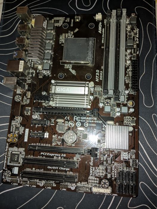 Збірка - мат. плата, оперативка, кулер