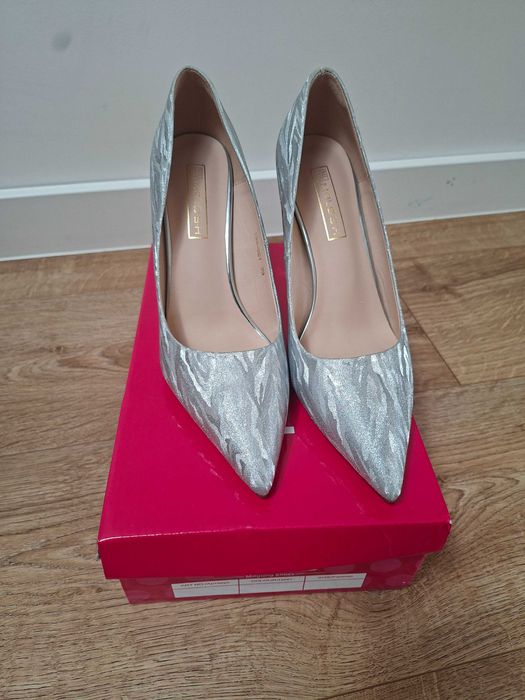 Eleganckie buty rozm 39
