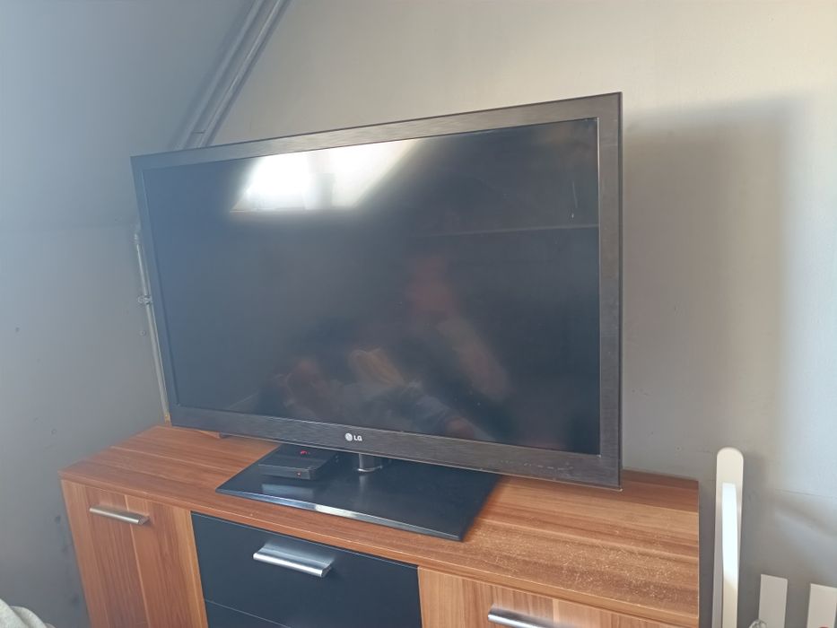 Telewizor LG 42 cale +ANTENA