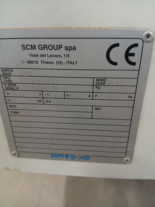 Orladora SCM com tupias de entrada