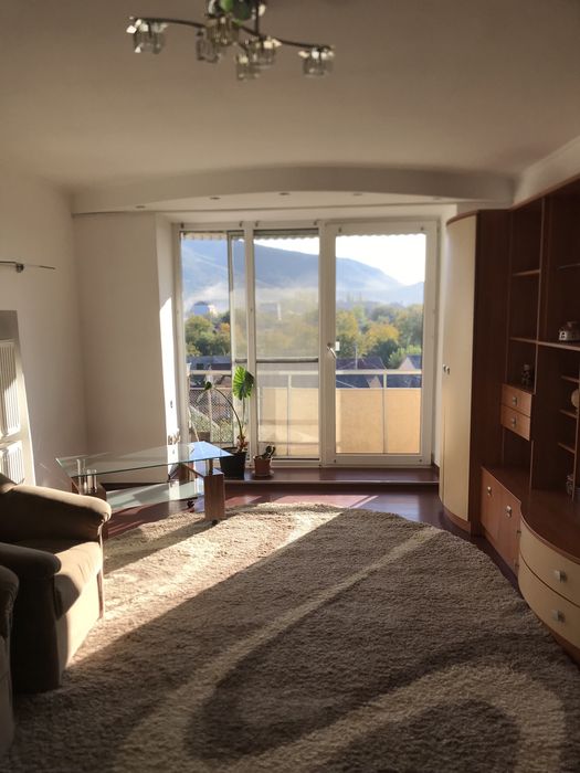 Продається 3-х кімнатна квартира, Виноградів