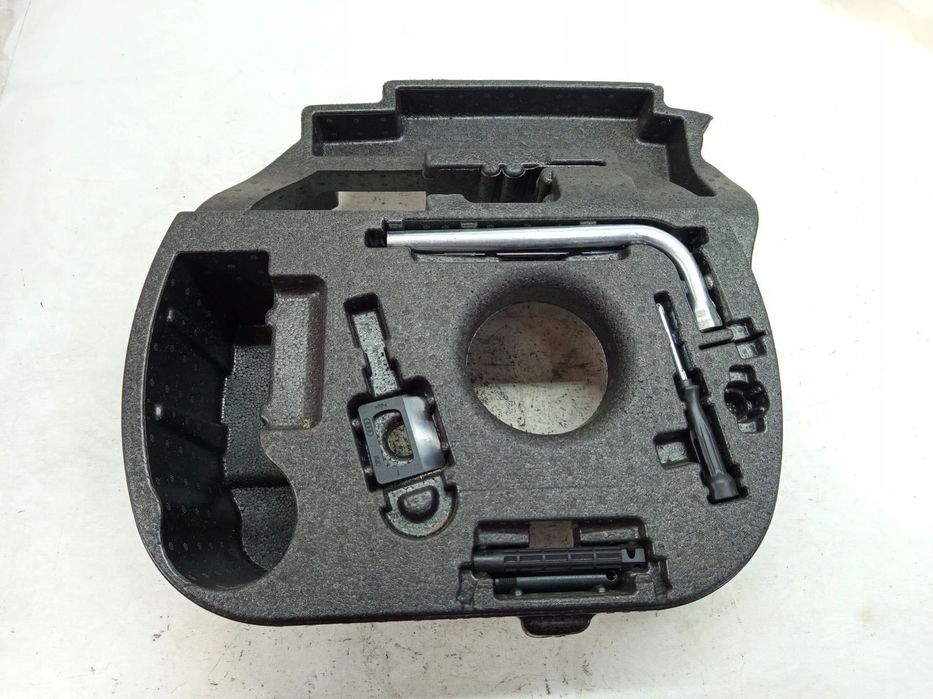 ZESTAWA NAPRAWCZY WKŁAD BAGAŻNIKA STYROPIAN AUDI A6 C7 4G0012109D